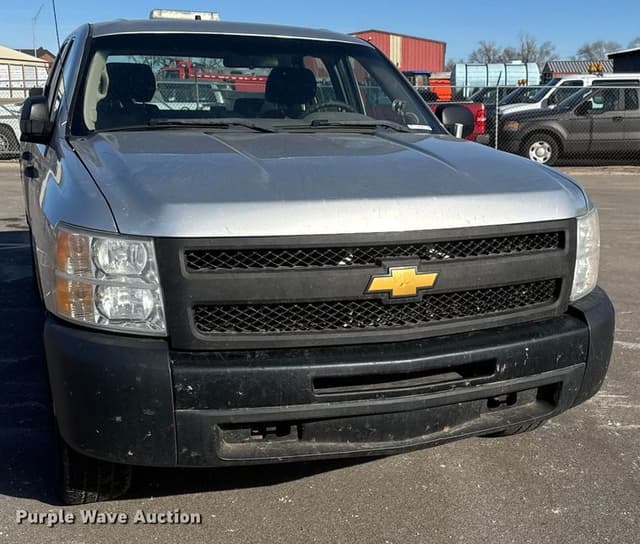 Image of Chevrolet 1500 equipment image 1