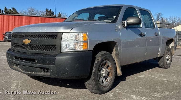 2012 Chevrolet 1500 Equipment Image0