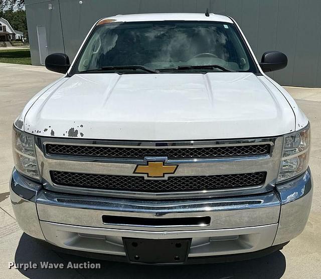 Image of Chevrolet 1500 equipment image 1