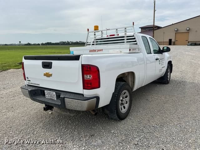 Image of Chevrolet 1500 equipment image 4