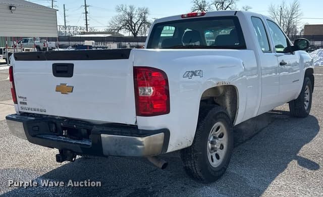 Image of Chevrolet 1500 equipment image 4