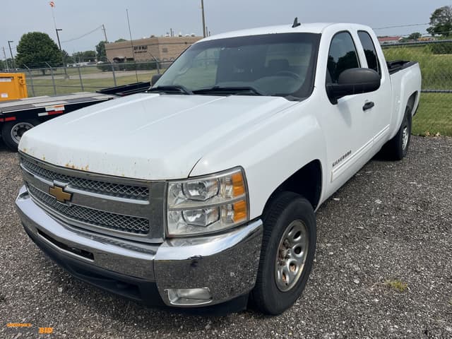 Image of Chevrolet 1500 equipment image 1