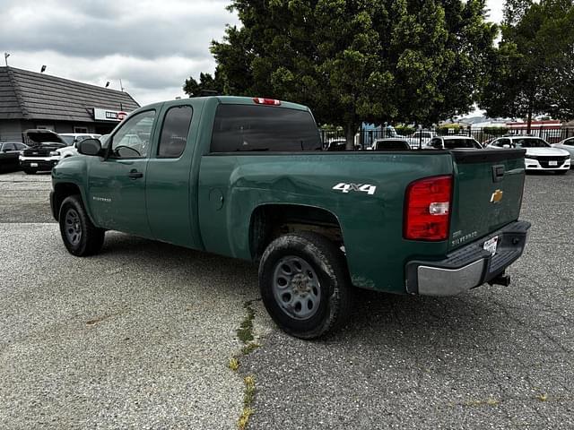 Image of Chevrolet Silverado equipment image 3