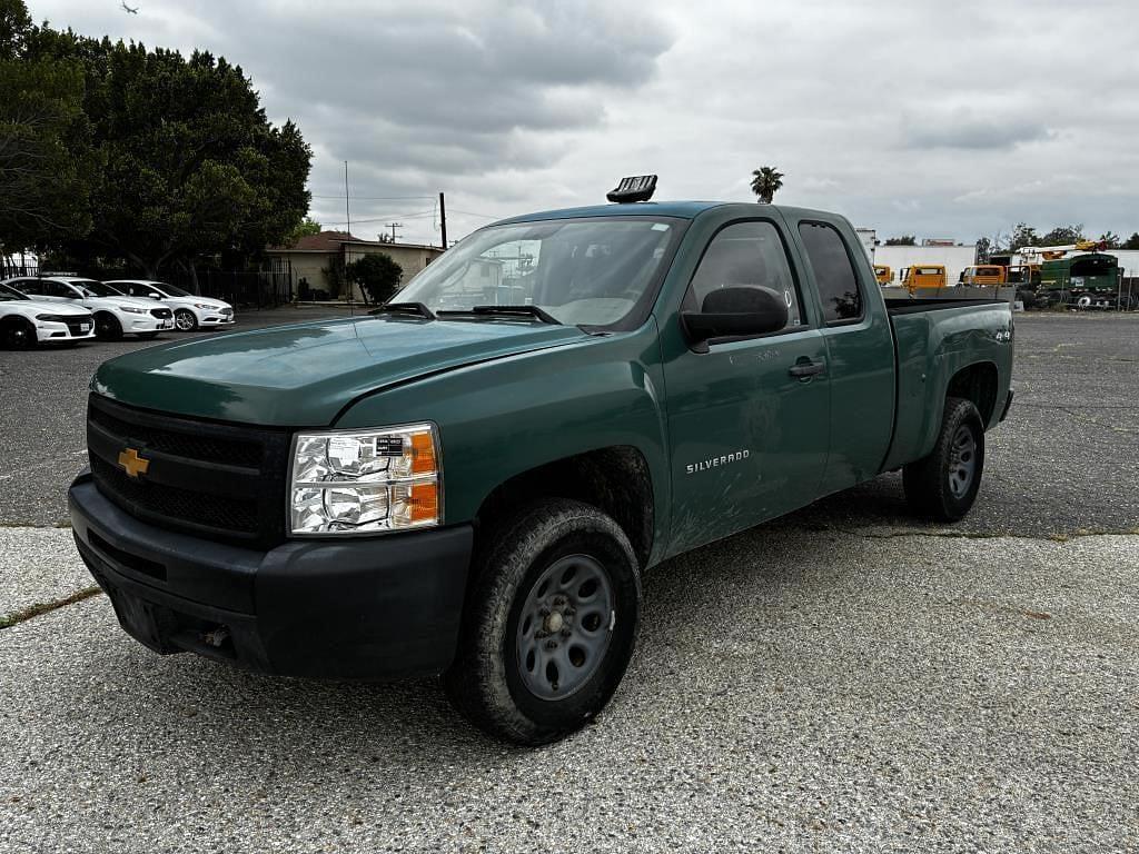 Image of Chevrolet Silverado Primary image