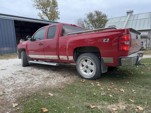 Image of Chevrolet 1500 equipment image 1
