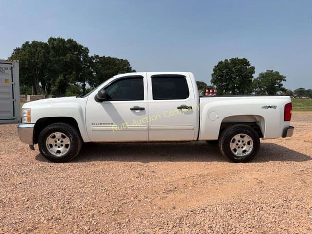Image of Chevrolet 1500 equipment image 1