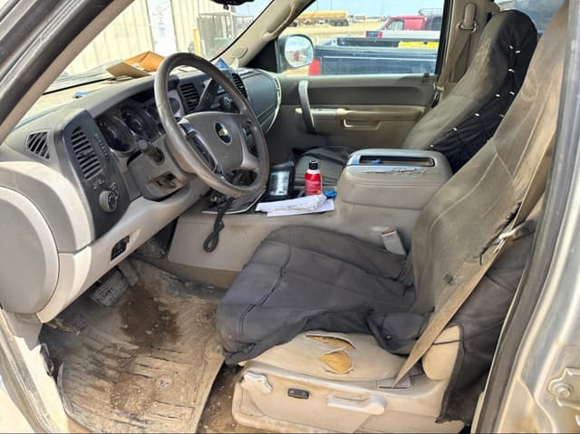 Image of Chevrolet 1500 equipment image 4