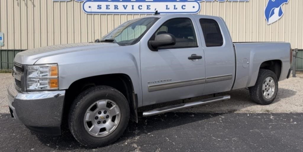 2012 Chevrolet 1500 Equipment Image0