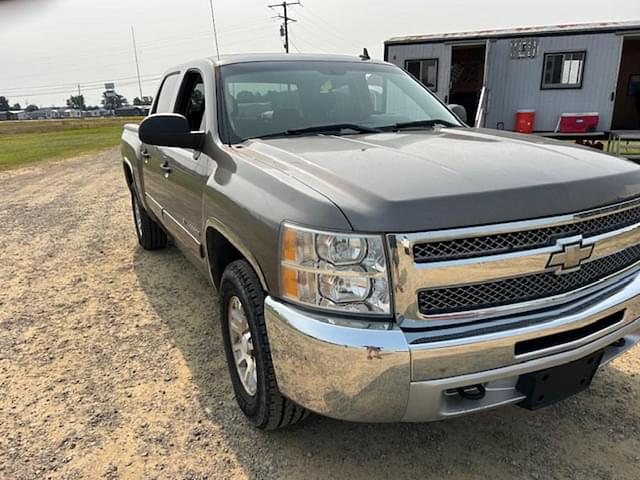 Image of Chevrolet 1500 equipment image 3