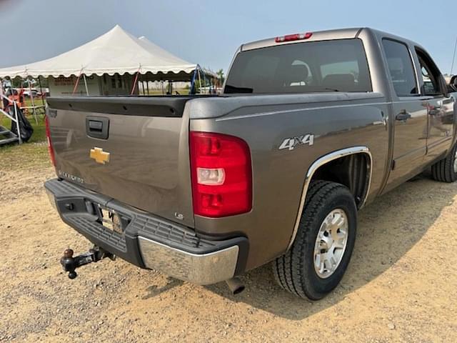Image of Chevrolet 1500 equipment image 2
