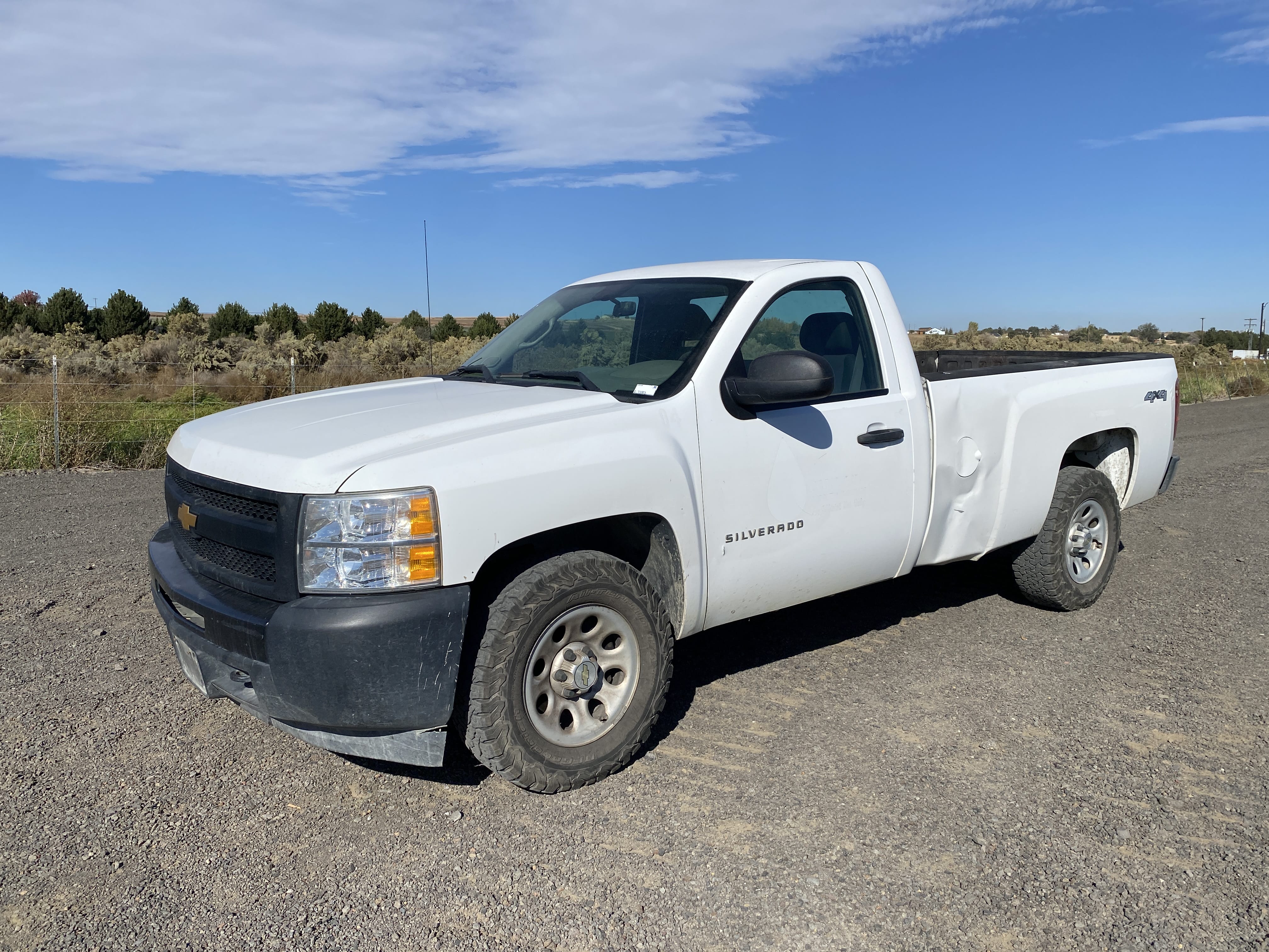 2012 Chevrolet Silverado Equipment Image0