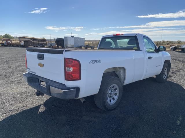 Image of Chevrolet Silverado equipment image 4