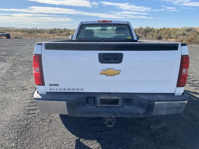 Image of Chevrolet Silverado equipment image 3