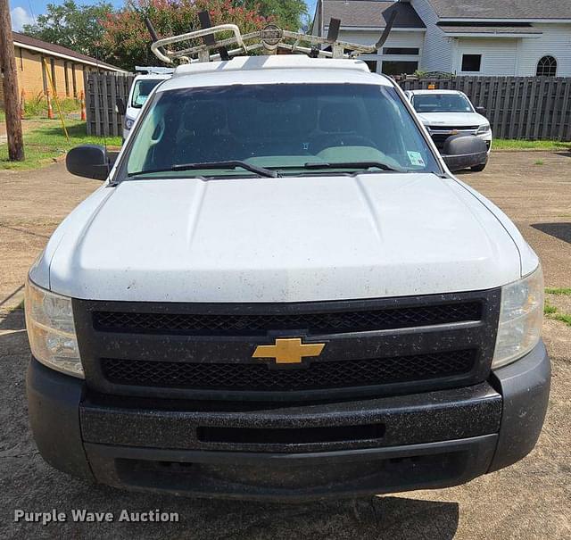 Image of Chevrolet 1500 equipment image 1