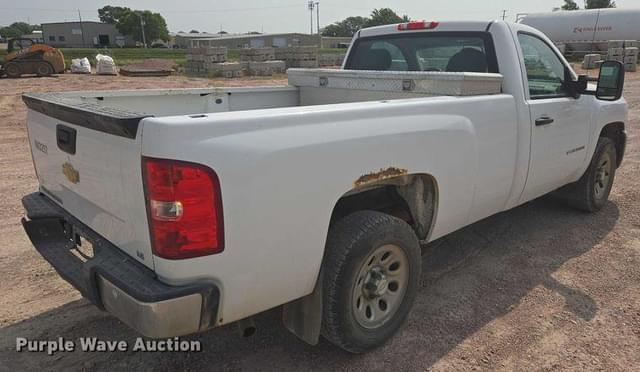 Image of Chevrolet 1500 equipment image 4