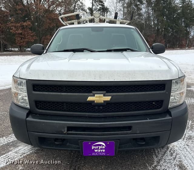 Image of Chevrolet 1500 equipment image 1