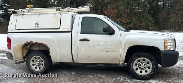 Image of Chevrolet 1500 equipment image 3