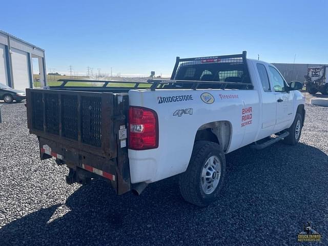 Image of Chevrolet 2500HD equipment image 4