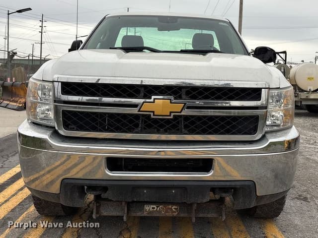 Image of Chevrolet 2500 equipment image 1