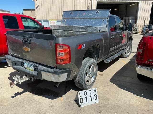 Image of Chevrolet 2500 equipment image 2