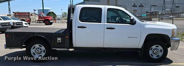 Image of Chevrolet 2500HD equipment image 3