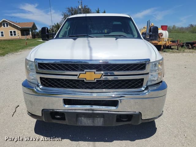 Image of Chevrolet 2500HD equipment image 1