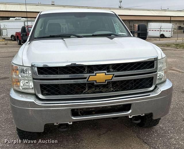 Image of Chevrolet 2500HD equipment image 1