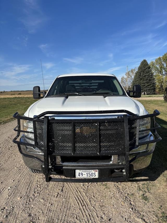 Image of Chevrolet 2500 equipment image 4