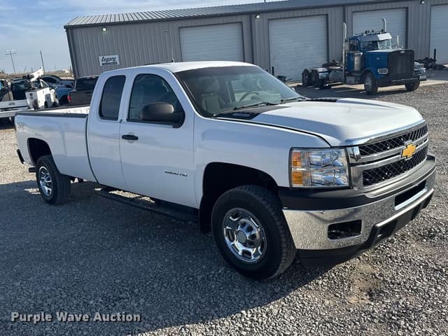 Image of Chevrolet 2500HD equipment image 2