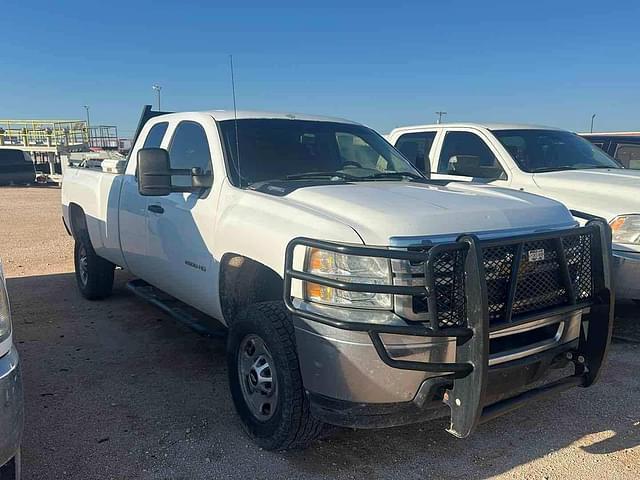 Image of Chevrolet 2500HD equipment image 1