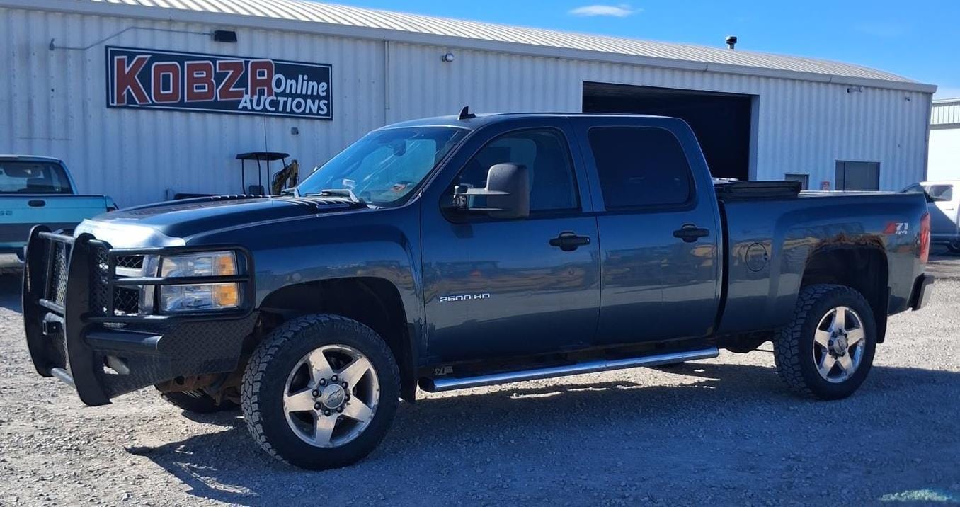 2012 Chevrolet 2500HD Equipment Image0