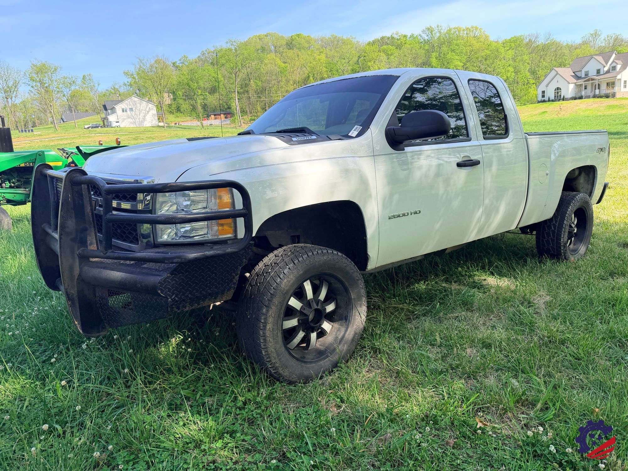 2012 Chevrolet 2500HD Equipment Image0