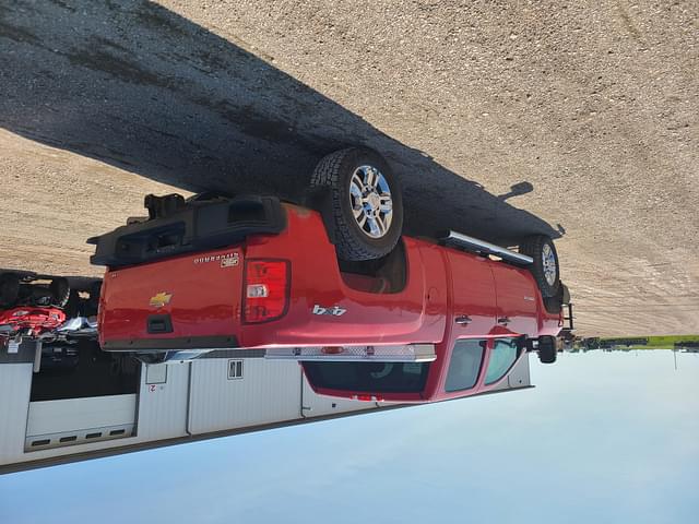 Image of Chevrolet 2500HD equipment image 3