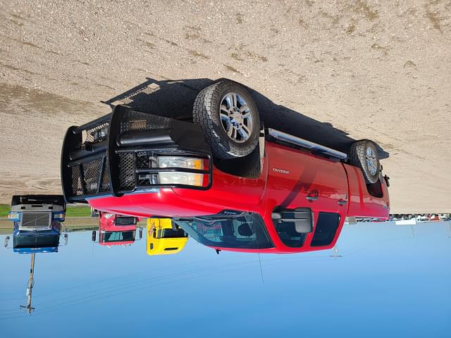 Image of Chevrolet 2500HD equipment image 1