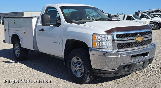 Image of Chevrolet 2500HD equipment image 2