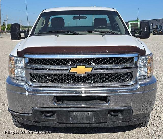 Image of Chevrolet 2500HD equipment image 1