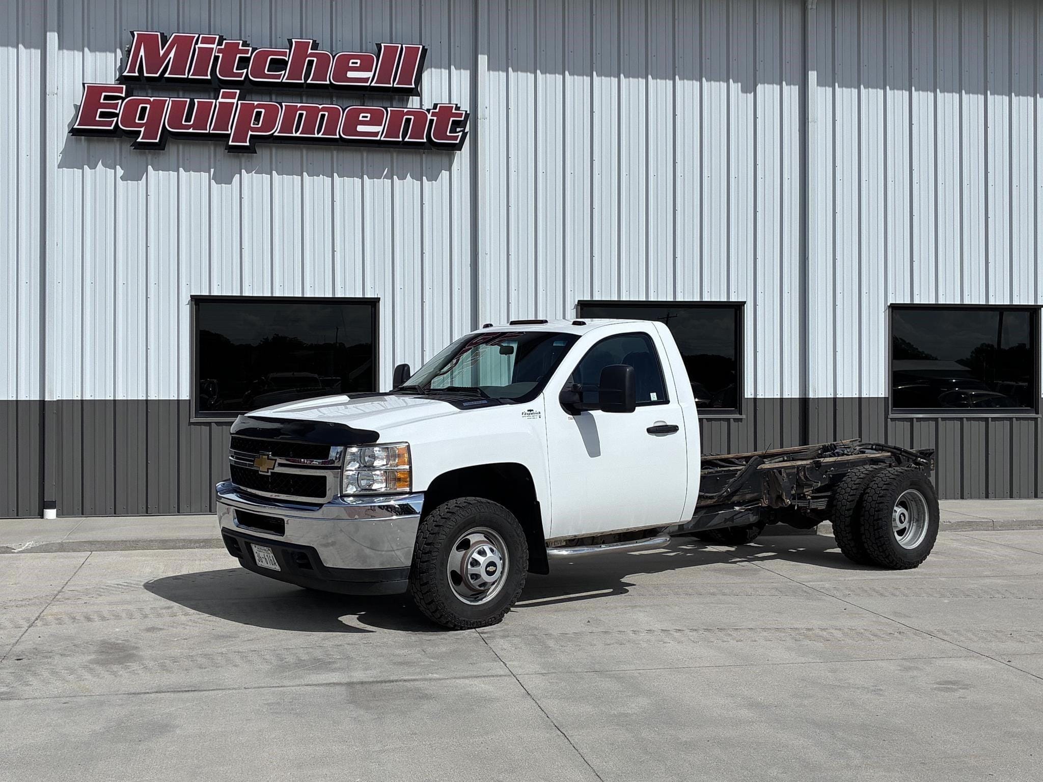 2012 Chevrolet 3500 Equipment Image0