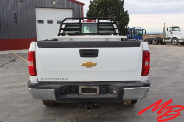 Image of Chevrolet 3500HD equipment image 3