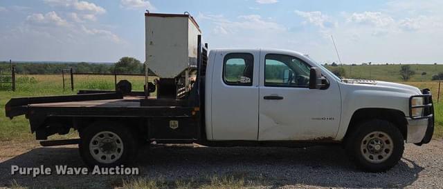 Image of Chevrolet 3500HD equipment image 3