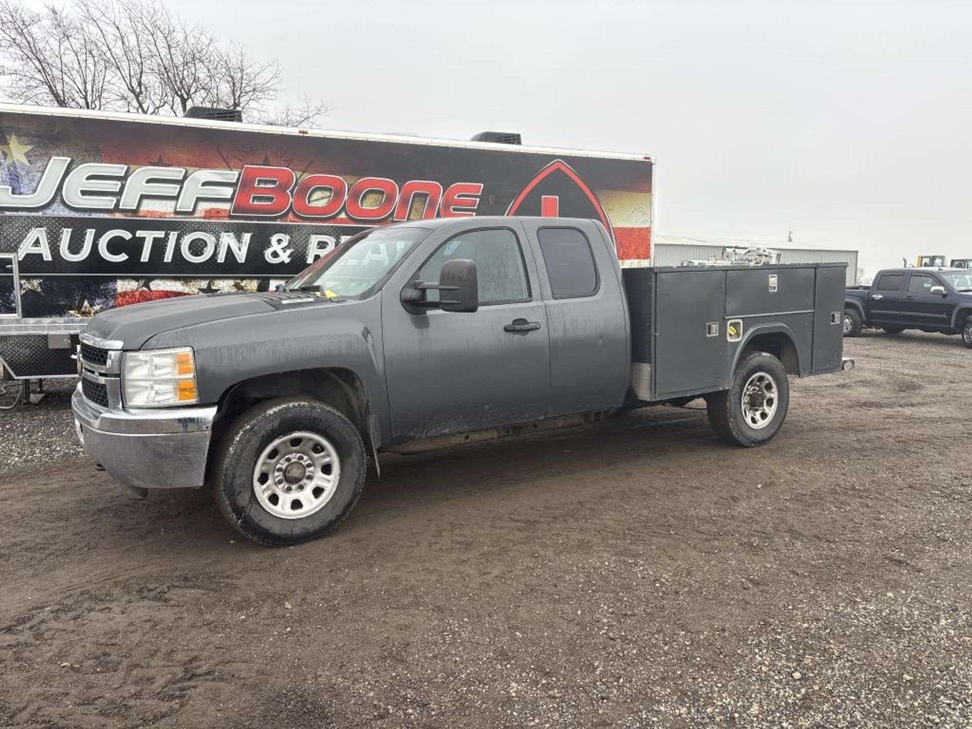 2012 Chevrolet Silverado Equipment Image0