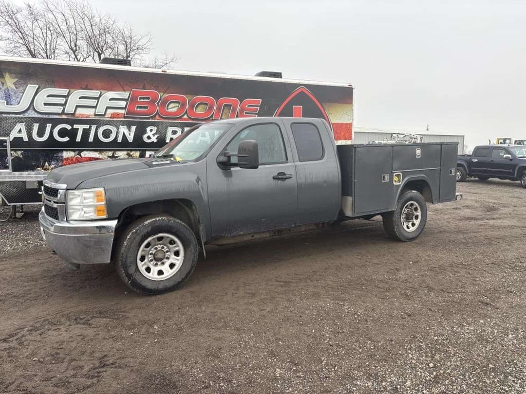 Image of Chevrolet Silverado Primary image