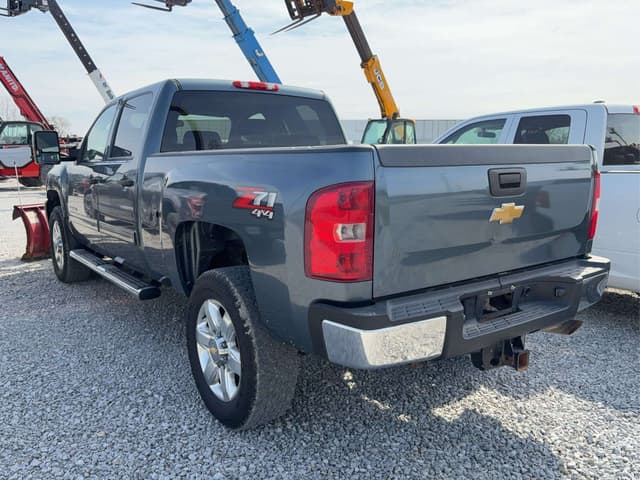 Image of Chevrolet 2500HD equipment image 3