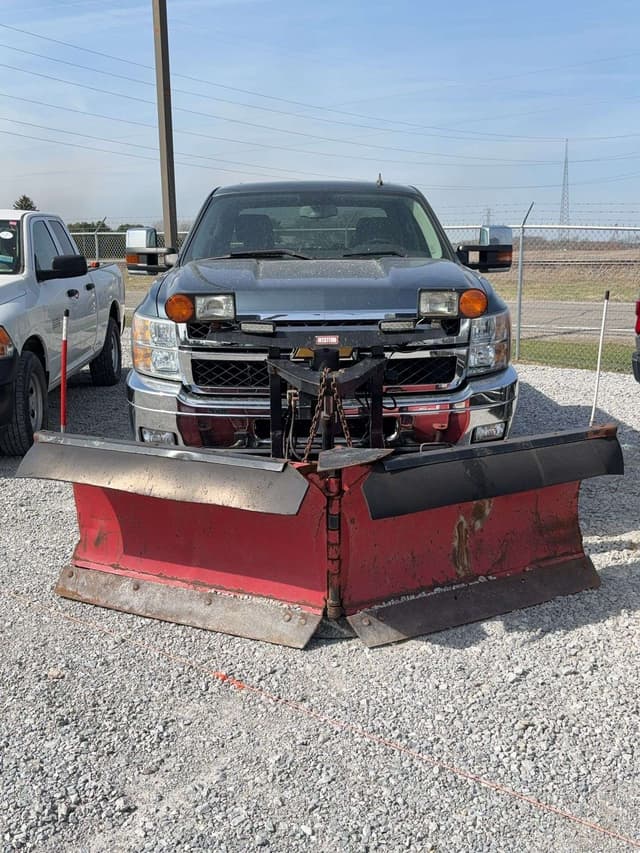 Image of Chevrolet 2500HD equipment image 1
