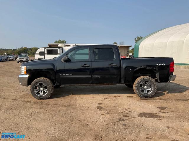 Image of Chevrolet Silverado equipment image 1