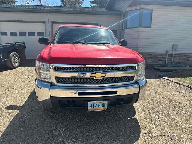 Image of Chevrolet Silverado equipment image 1