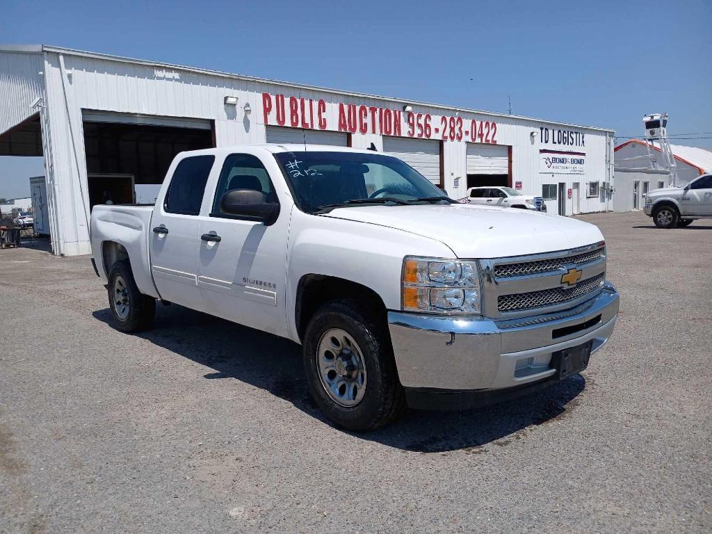 Image of Chevrolet Silverado Primary image