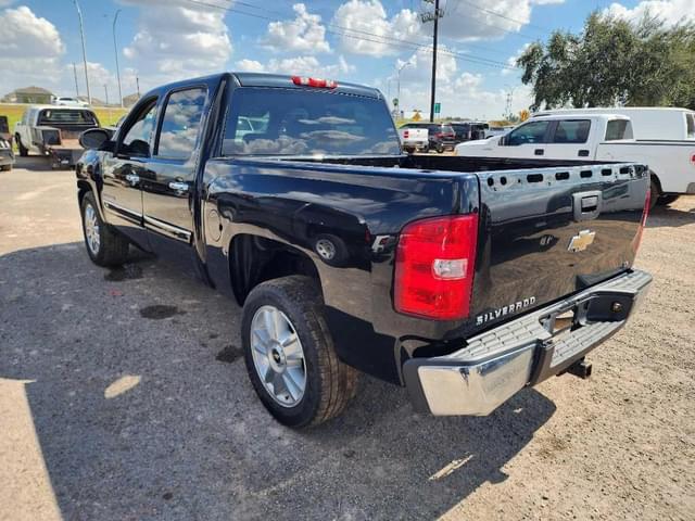 Image of Chevrolet Silverado equipment image 2