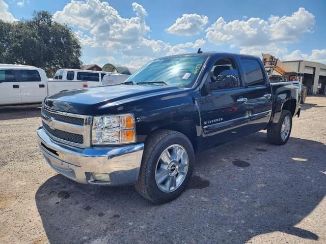 Image of Chevrolet Silverado equipment image 1
