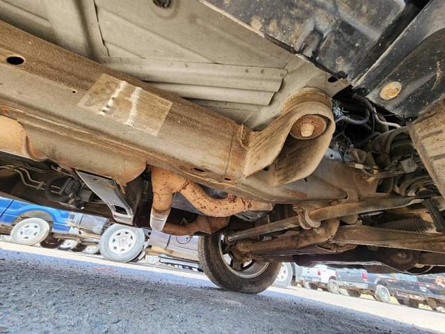 Image of Chevrolet Silverado equipment image 4