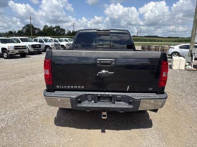 Image of Chevrolet Silverado equipment image 2